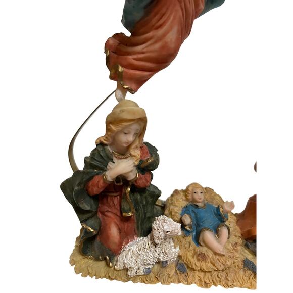 Intricate 2000 carved‎ Nativity Scene with hovering Angel 6" wide - Picture 3 of 5